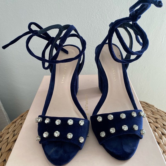 Loeffler Randall Elayna - Picture 2 of 6